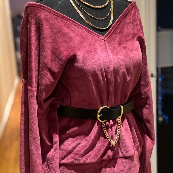 Sweater- on/off shoulder M/L - Picture 5 of 7